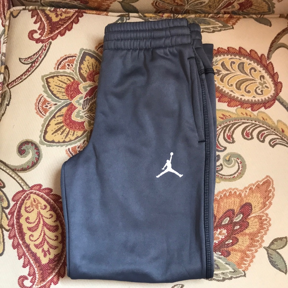 NWOT Nike Air Jordan Therma Fit pants